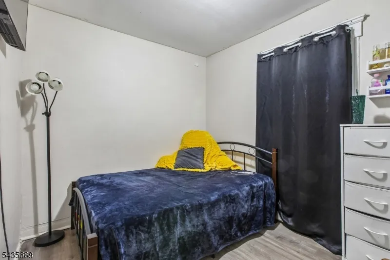 268 Halsted St East Orange City, NJ 07018