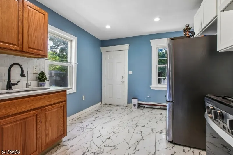 268 Halsted St East Orange City, NJ 07018