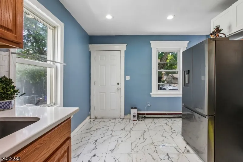 268 Halsted St East Orange City, NJ 07018