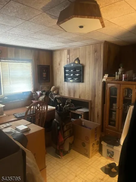 35 Garside Pl Clark, NJ 07066