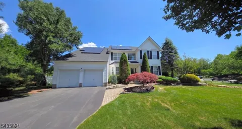 33 Kopak Way