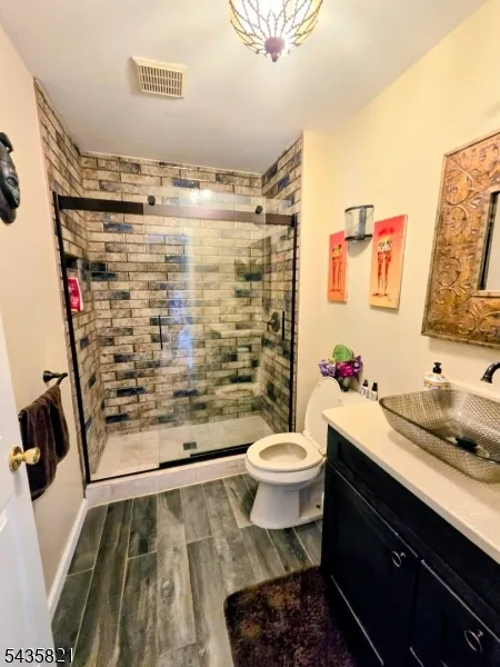 33 Kopak Way Spotswood, NJ 08884