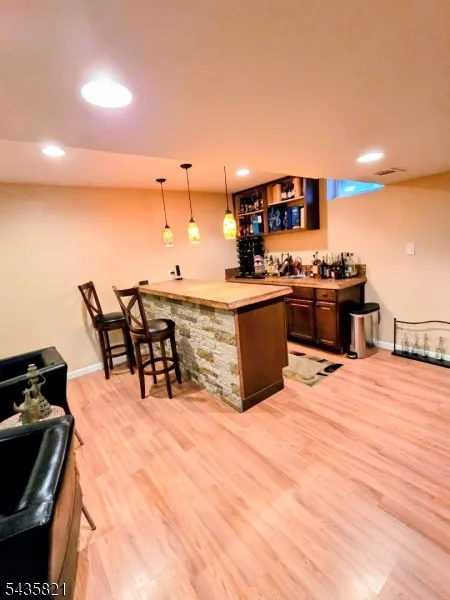 33 Kopak Way Spotswood, NJ 08884