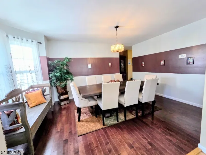 33 Kopak Way Spotswood, NJ 08884
