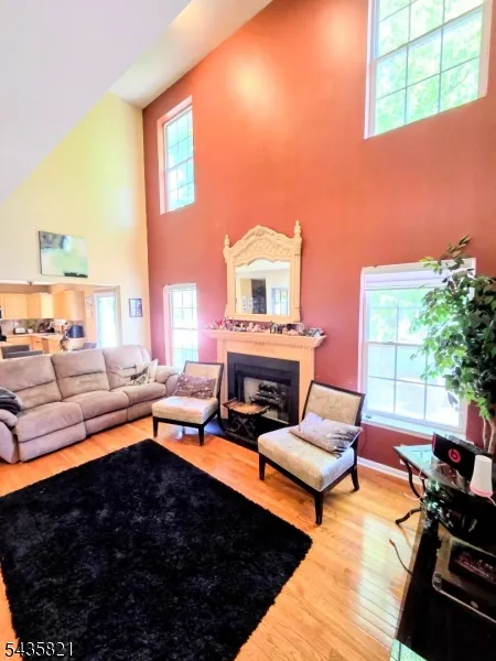 33 Kopak Way Spotswood, NJ 08884