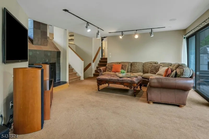 5 Audubon Trail Boonton, NJ 07005