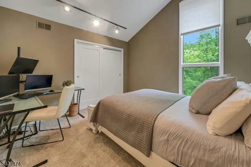 5 Audubon Trail Boonton, NJ 07005
