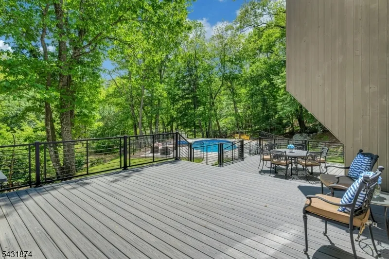 5 Audubon Trail Boonton, NJ 07005