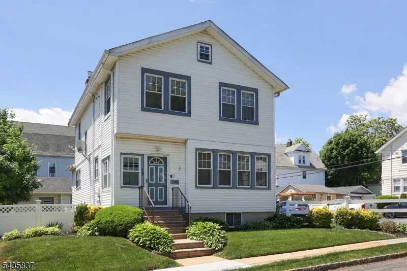 17 Wellesley St Maplewood, NJ 07040