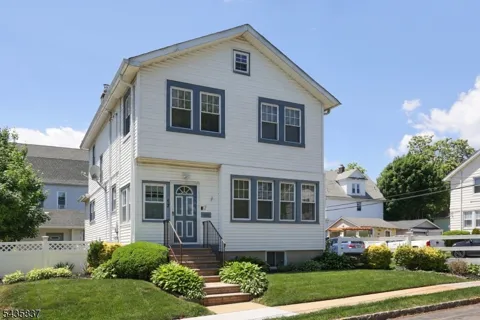17 Wellesley St