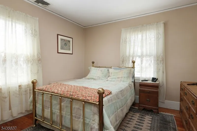 17 Wellesley St Maplewood, NJ 07040
