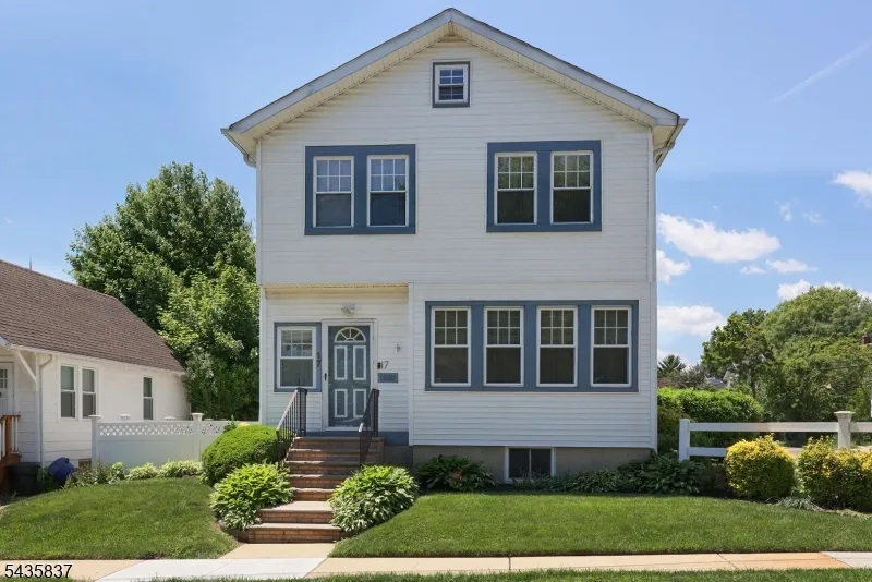 17 Wellesley St Maplewood, NJ 07040