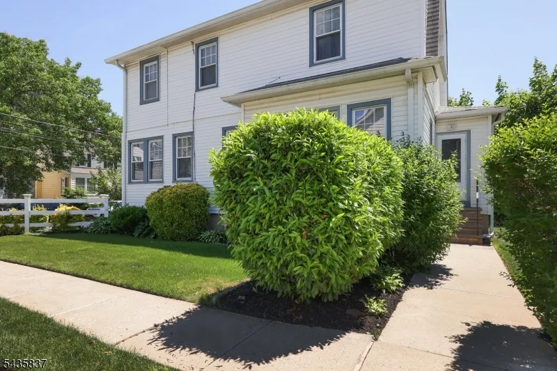 17 Wellesley St Maplewood, NJ 07040