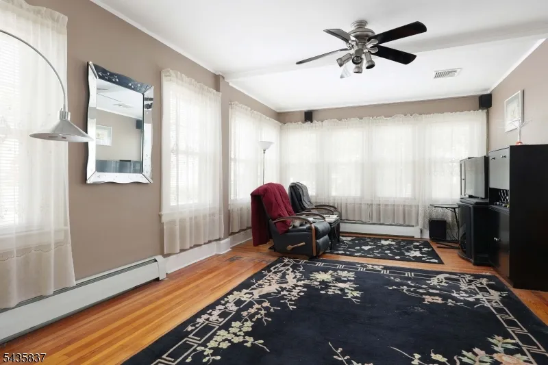 17 Wellesley St Maplewood, NJ 07040