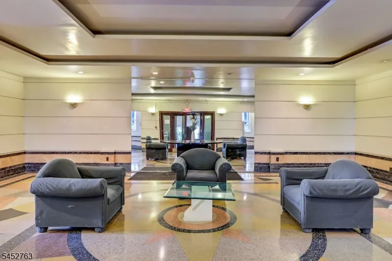 755 Anderson Ave Cliffside Park, NJ 07010