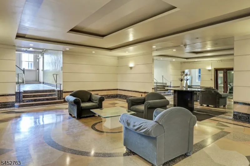 755 Anderson Ave Cliffside Park, NJ 07010