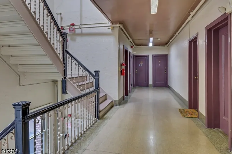 755 Anderson Ave Cliffside Park, NJ 07010