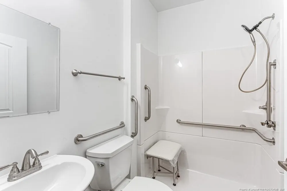 633 Sanders Street Hope Mills, NC 28348