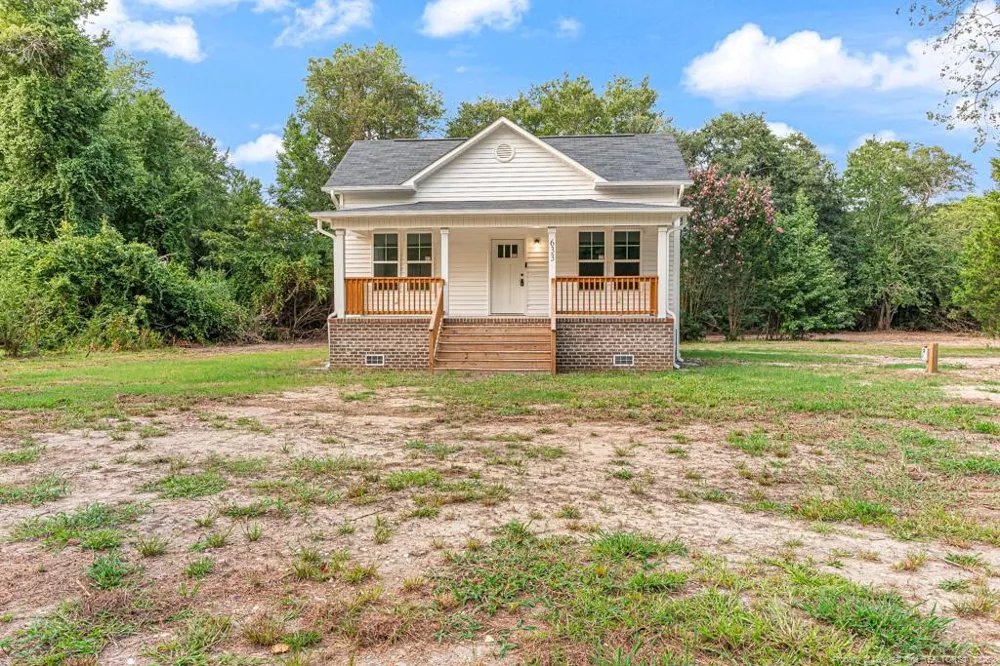 633 Sanders Street Hope Mills, NC 28348