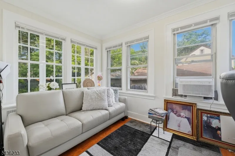 285 W Hudson Ave Englewood City, NJ 07631