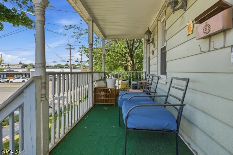 33 Pulaski Pl Hackensack City, NJ 07601