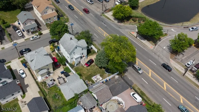33 Pulaski Pl Hackensack City, NJ 07601