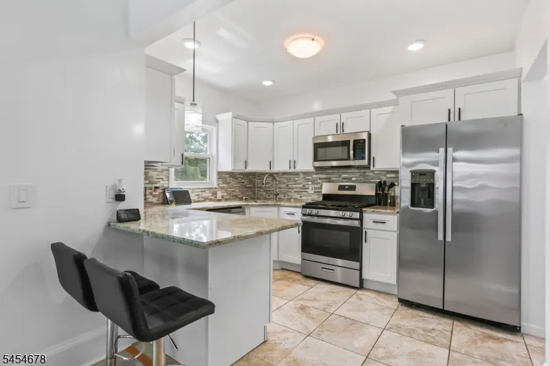 170 Hillside Ter Irvington, NJ 07111