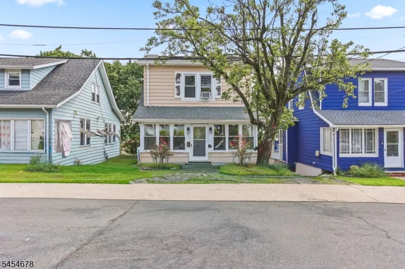 170 Hillside Ter Irvington, NJ 07111
