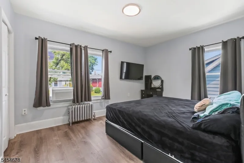 170 Hillside Ter Irvington, NJ 07111