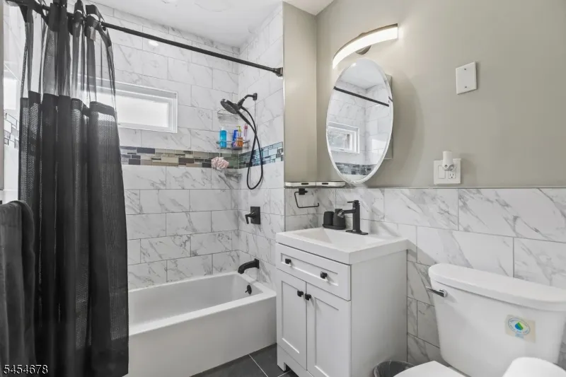 170 Hillside Ter Irvington, NJ 07111