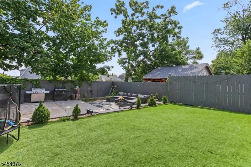 170 Hillside Ter Irvington, NJ 07111