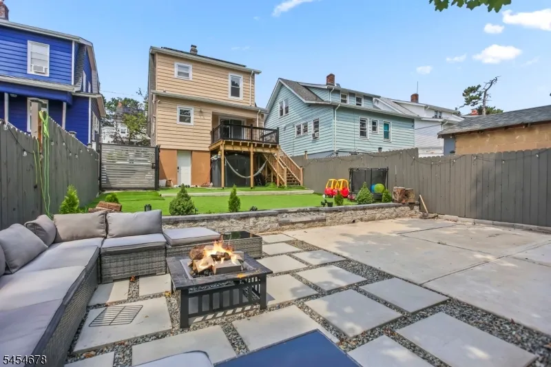 170 Hillside Ter Irvington, NJ 07111