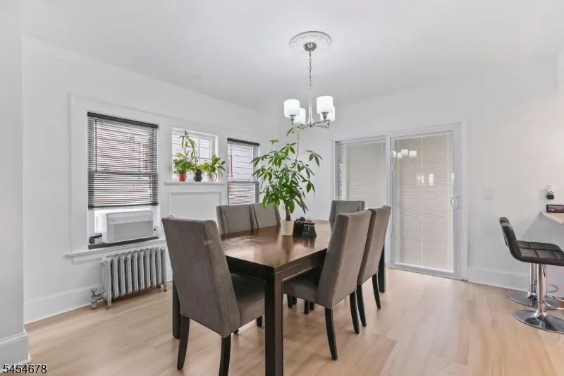 170 Hillside Ter Irvington, NJ 07111