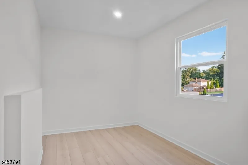 11 Mark Ter West Milford, NJ 07435