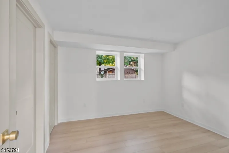 11 Mark Ter West Milford, NJ 07435