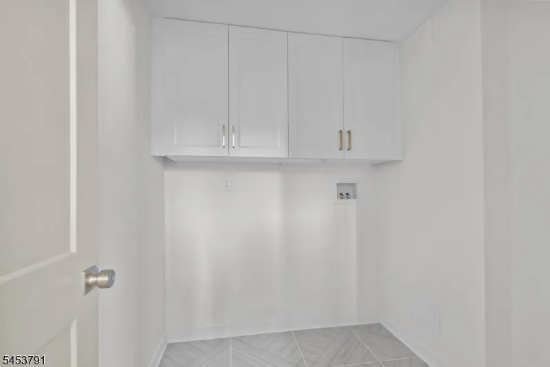 11 Mark Ter West Milford, NJ 07435