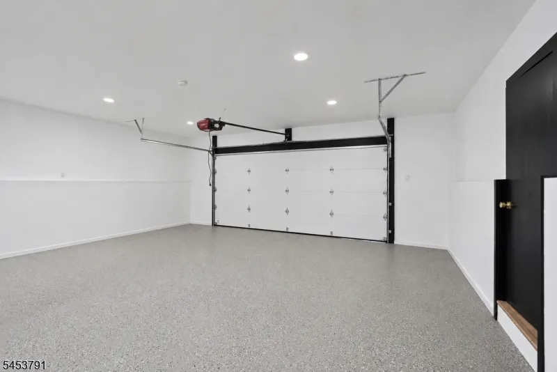 11 Mark Ter West Milford, NJ 07435
