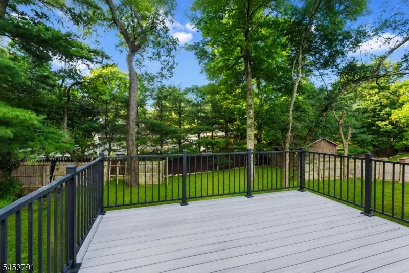 11 Mark Ter West Milford, NJ 07435