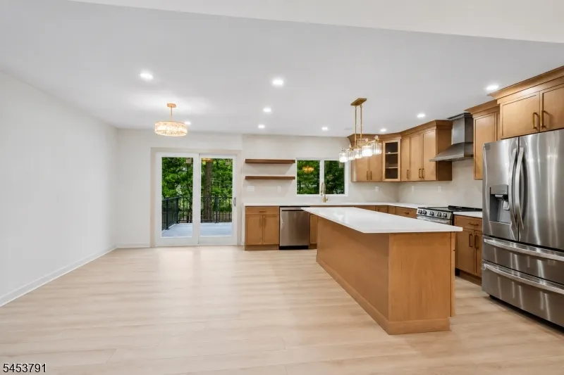 11 Mark Ter West Milford, NJ 07435