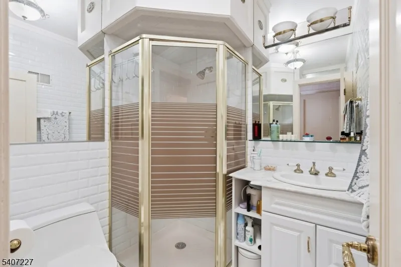 12 E Saddle River Rd Saddle River, NJ 07458
