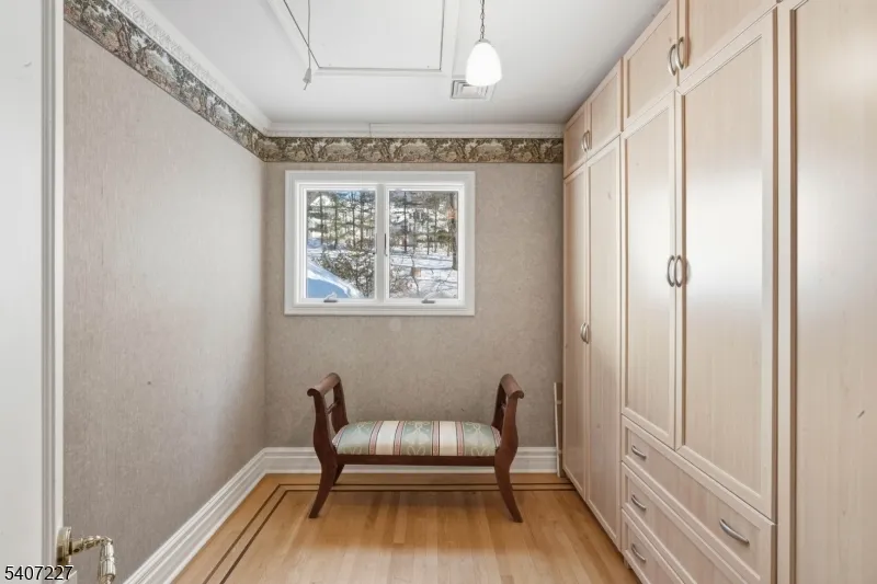 12 E Saddle River Rd Saddle River, NJ 07458