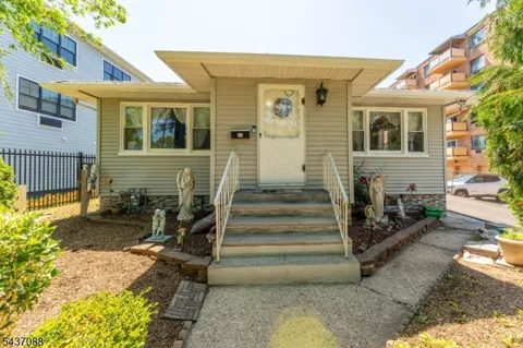 72 Clarendon Pl