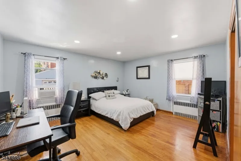 72 Clarendon Pl Hackensack City, NJ 07601