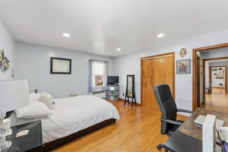 72 Clarendon Pl Hackensack City, NJ 07601