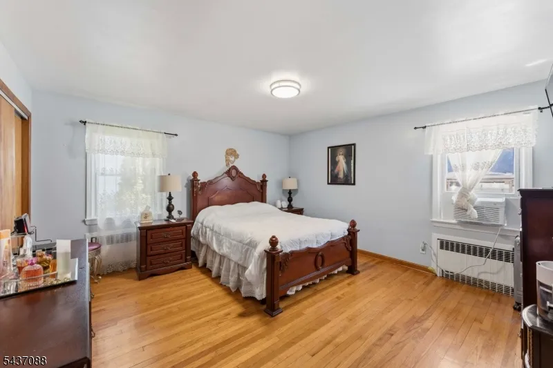 72 Clarendon Pl Hackensack City, NJ 07601
