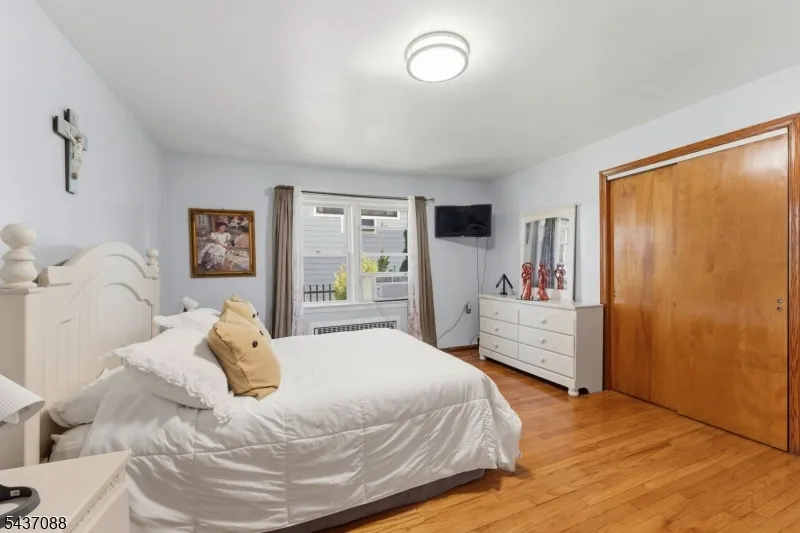 72 Clarendon Pl Hackensack City, NJ 07601