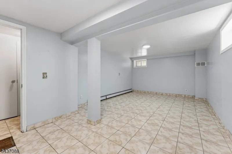 72 Clarendon Pl Hackensack City, NJ 07601