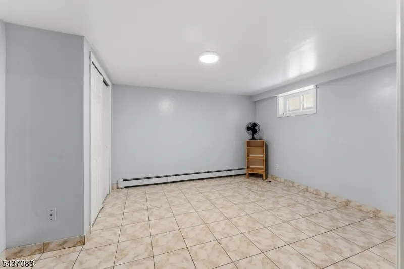 72 Clarendon Pl Hackensack City, NJ 07601