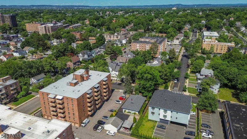 72 Clarendon Pl Hackensack City, NJ 07601