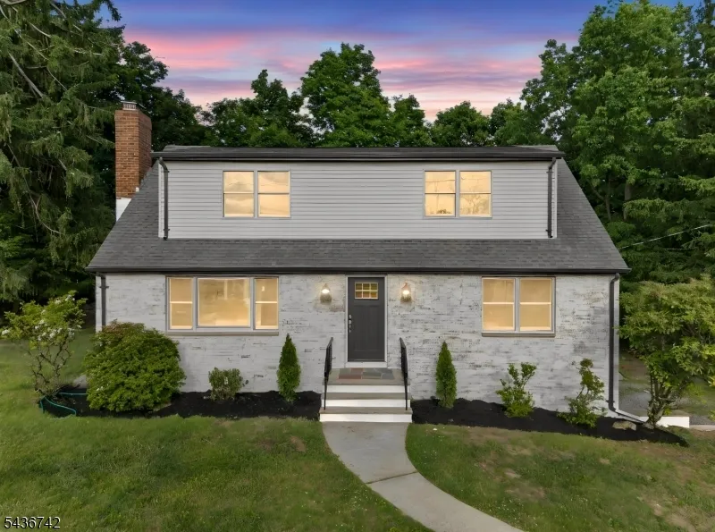 11 Franklin St Mahwah, NJ 07430